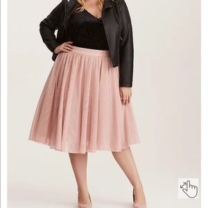 *ISO POST* torrid skirt